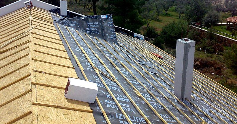 Limontepe EPDM Kauçuk Çatı – OSB üzerine serilmiş nefes alan su yalıtım örtüsü ve çıtalama